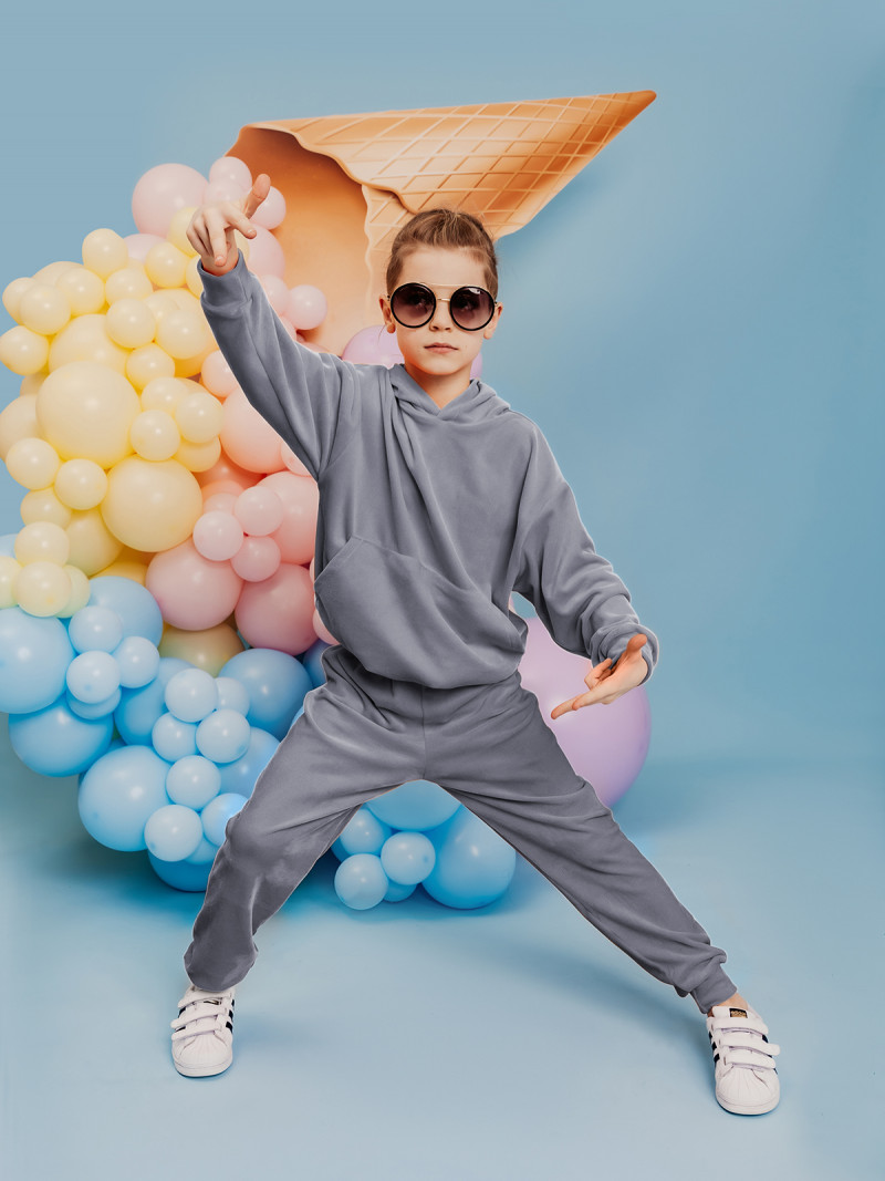 Welurowy dres dziecięcy TIMON - szary