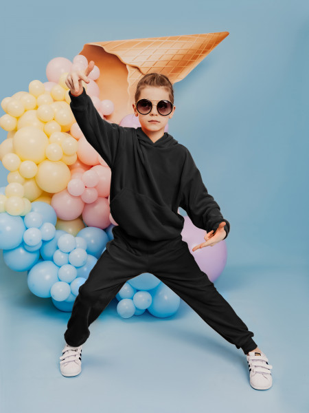 Welurowy dres dziecięcy TIMON - czarny 2