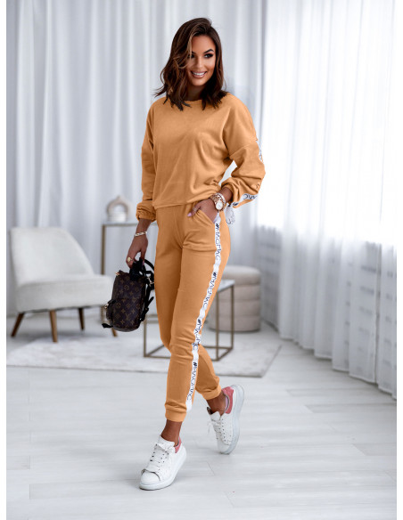Welurowy komplet bluza+spodnie WALIA - beżowy