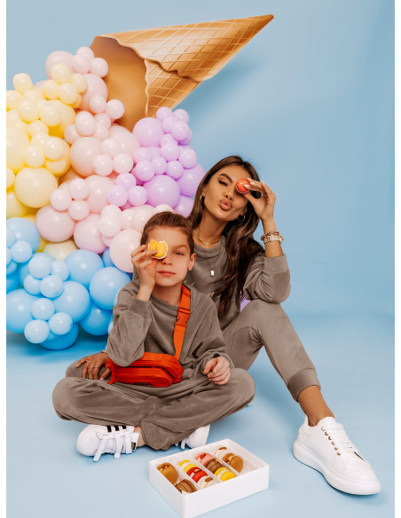 Welurowy dres dziecięcy NEMO - ciemny beż