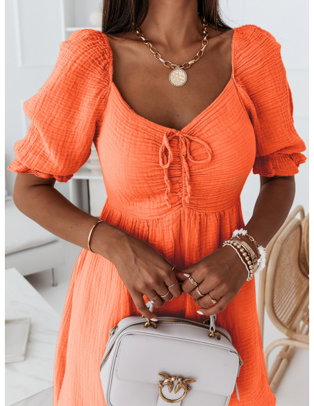Muślinowa sukienka z dekoltem - MAIDEN - koralowa