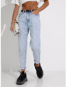 Jeansowe spodnie mom fit z paskiem PRIM - niebieskie