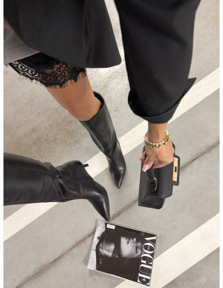 Kozaki z eko skóry na obcasie - czarne